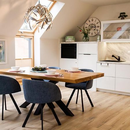 Vacationclub - Ogrody Pieniawskie Apartament 44 ポラニツァ・ズドゥルイ エクステリア 写真